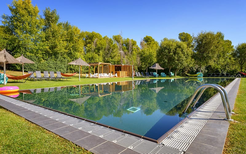 Real Club de Golf El Prat swimming pool