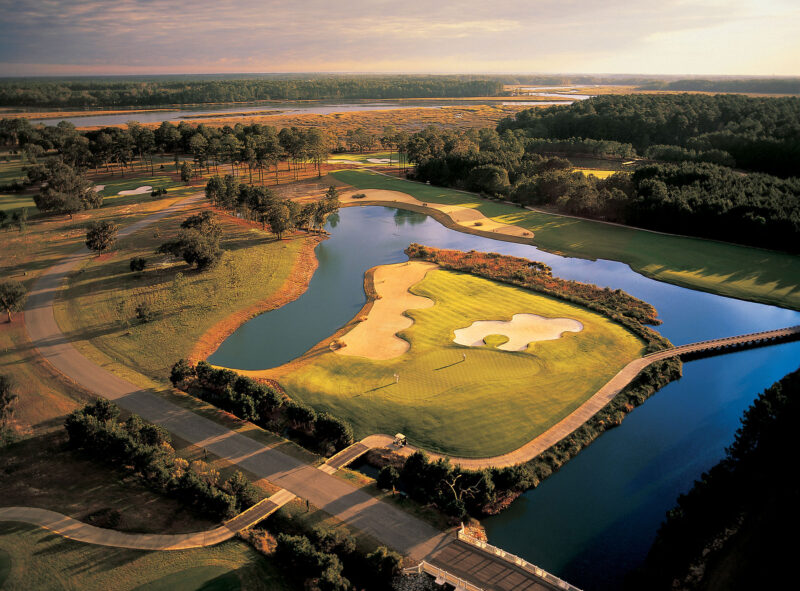 Oldfield club and community Greg Norman Signature golf course