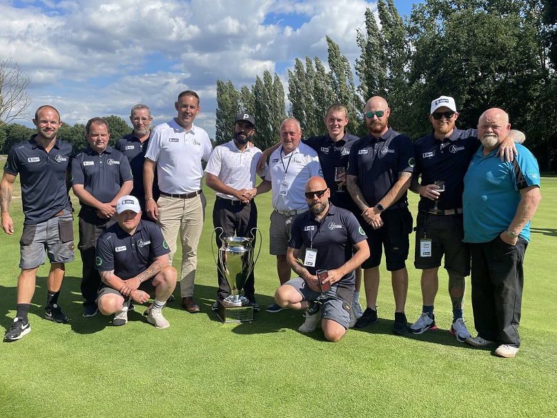 The Abridge Golf Club greenkeeping team alongside PDC Championship winner Pavan Sagoo BIGGA Awards